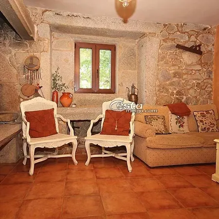 House - 3 Bedrooms - 04954 度假居 *